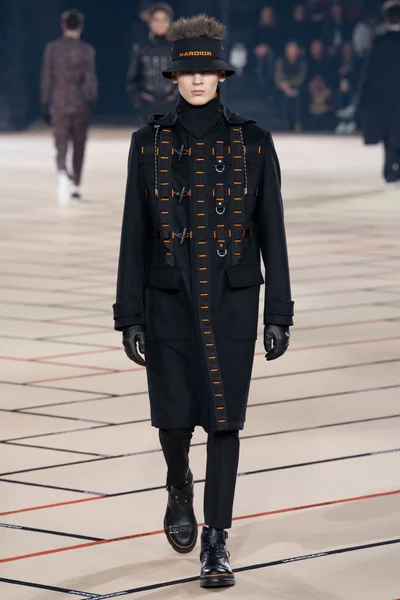 Look 36